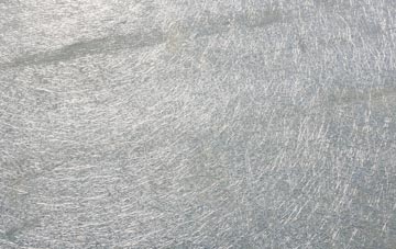 Ruggin laminate fibreglass or shingles?